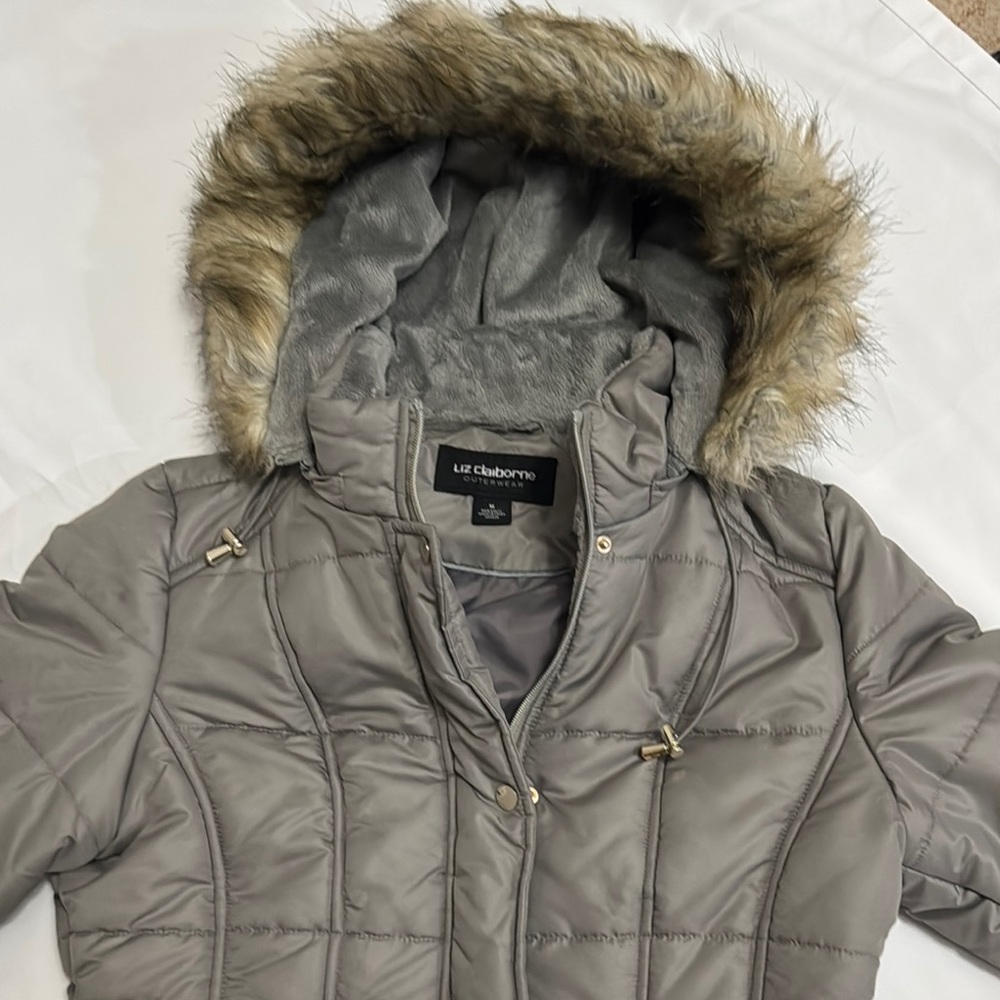 Liz Claiborne Gray Puffer Jacket with Faux Fur Hood